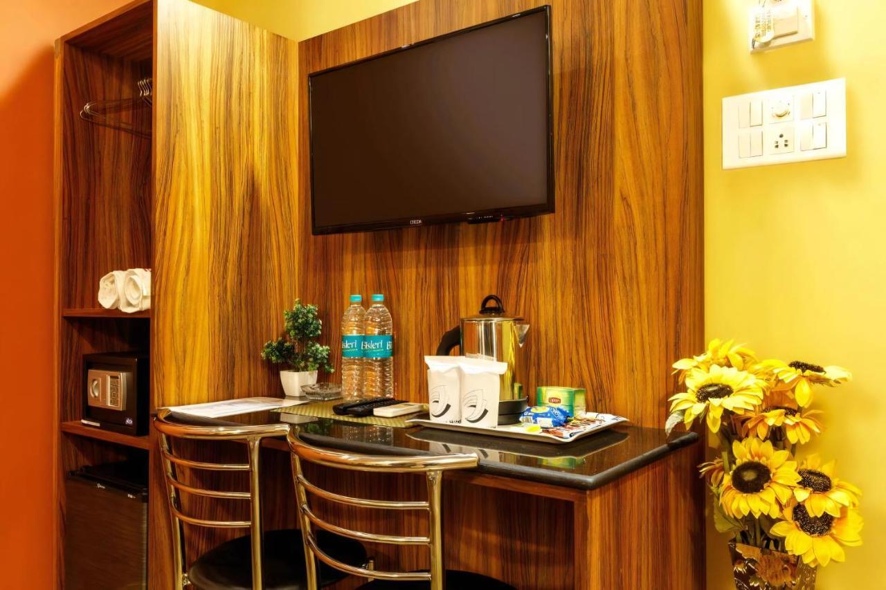 The Silverline Hotel Calcutta Extérieur photo