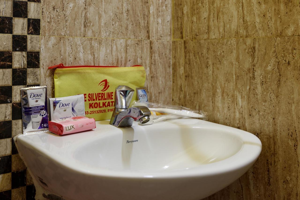 The Silverline Hotel Calcutta Extérieur photo